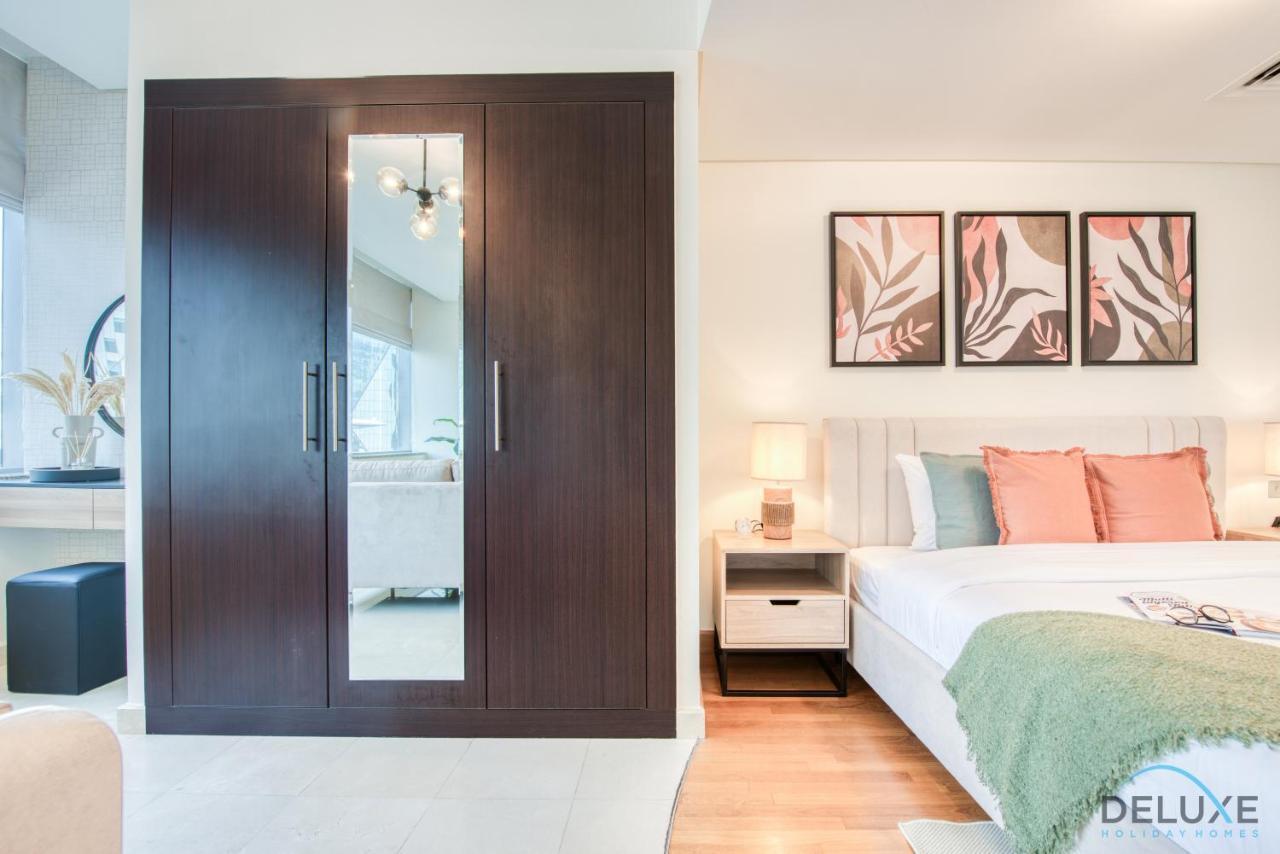 Unbeatable Rate Stylish 1Br With Balcony Near Metro By Deluxe Holiday Homes Dubaj Kültér fotó