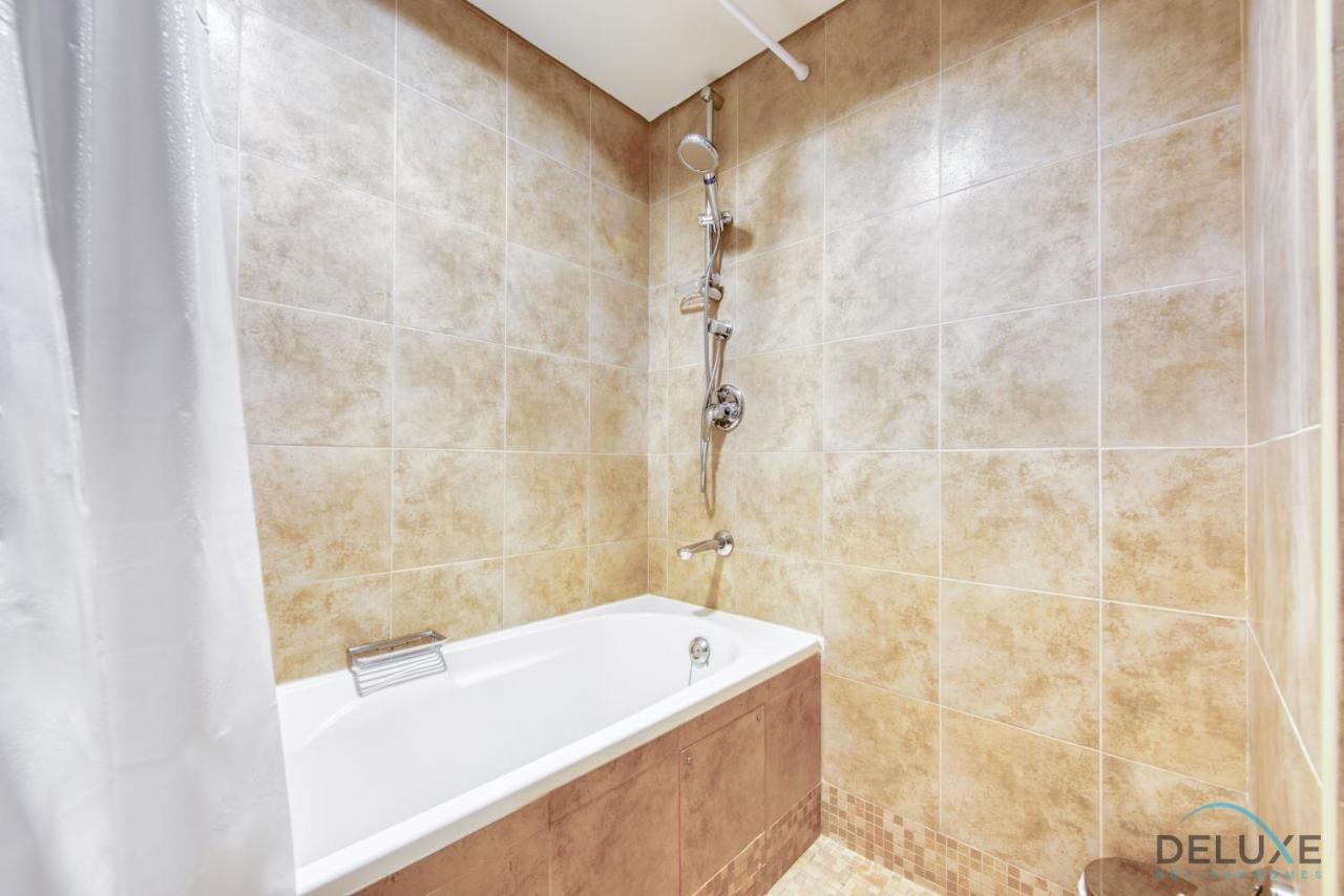 Unbeatable Rate Stylish 1Br With Balcony Near Metro By Deluxe Holiday Homes Dubaj Kültér fotó