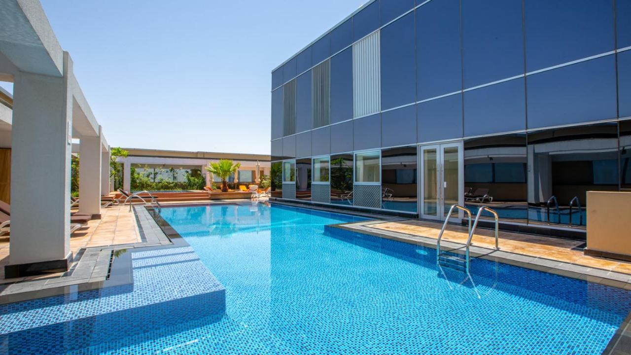 Unbeatable Rate Stylish 1Br With Balcony Near Metro By Deluxe Holiday Homes Dubaj Kültér fotó