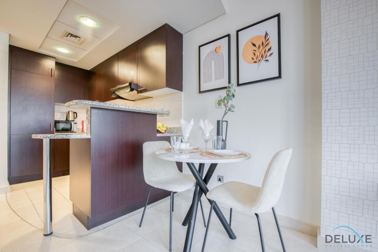 Unbeatable Rate Stylish 1Br With Balcony Near Metro By Deluxe Holiday Homes Dubaj Kültér fotó